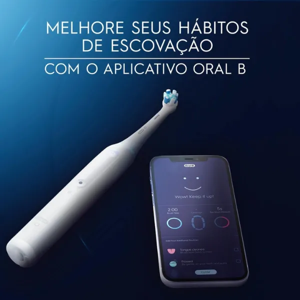 Oral-B iO Series 4 ao lado de smartphone exibindo aplicativo Oral-B com dados da escovação